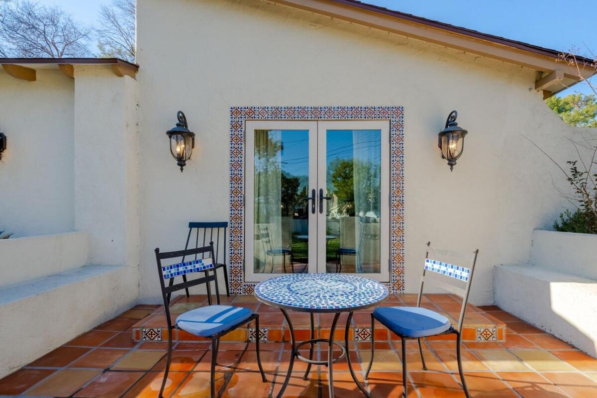Holiday home 5 Mins From Universal With Heated Pool, Spa, Golf & Pong