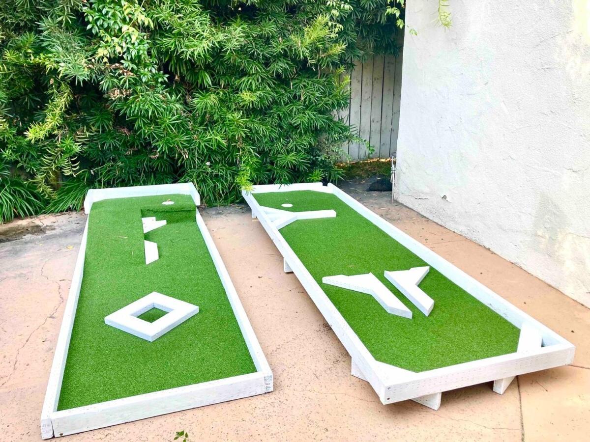 5 Mins From Universal With Heated Pool, Spa, Golf & Pong Holiday home